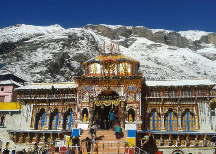 15 Famous Places in Uttarakhand: A Complete Travel Guide